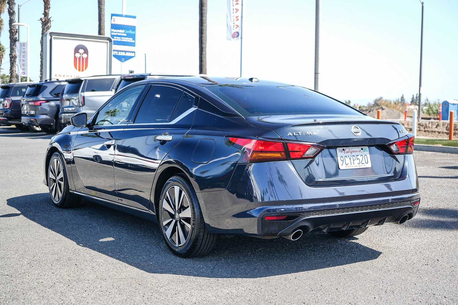 Used 2019 Nissan Altima 2.5 SL FWD image 9