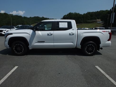 Used 2025 Toyota Tundra SR5 w/ TRD Off-Road Package AWD/4WD image 6