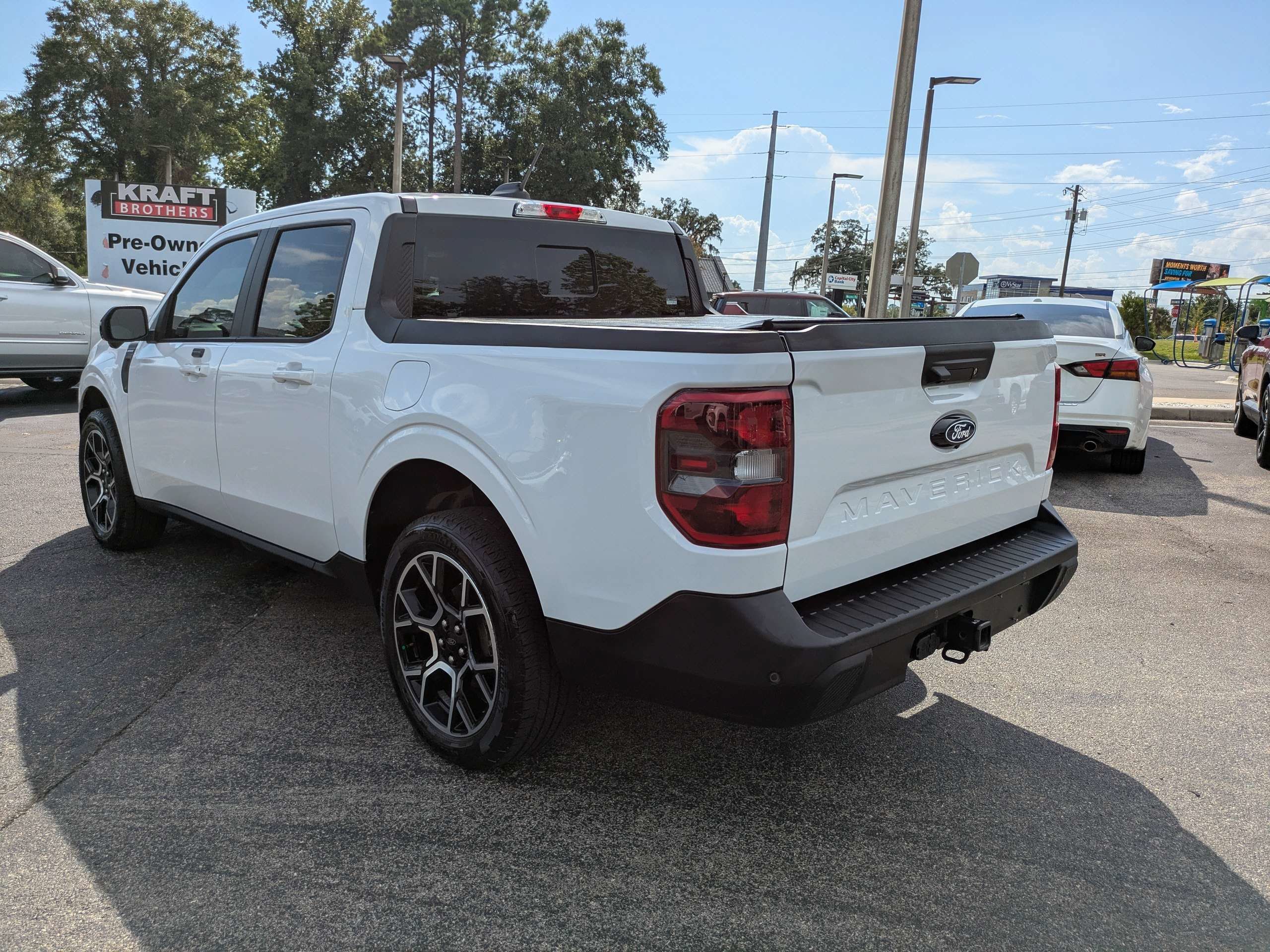 Used 2025 Ford Maverick Lariat w/ 4K Tow Package AWD/4WD image 6