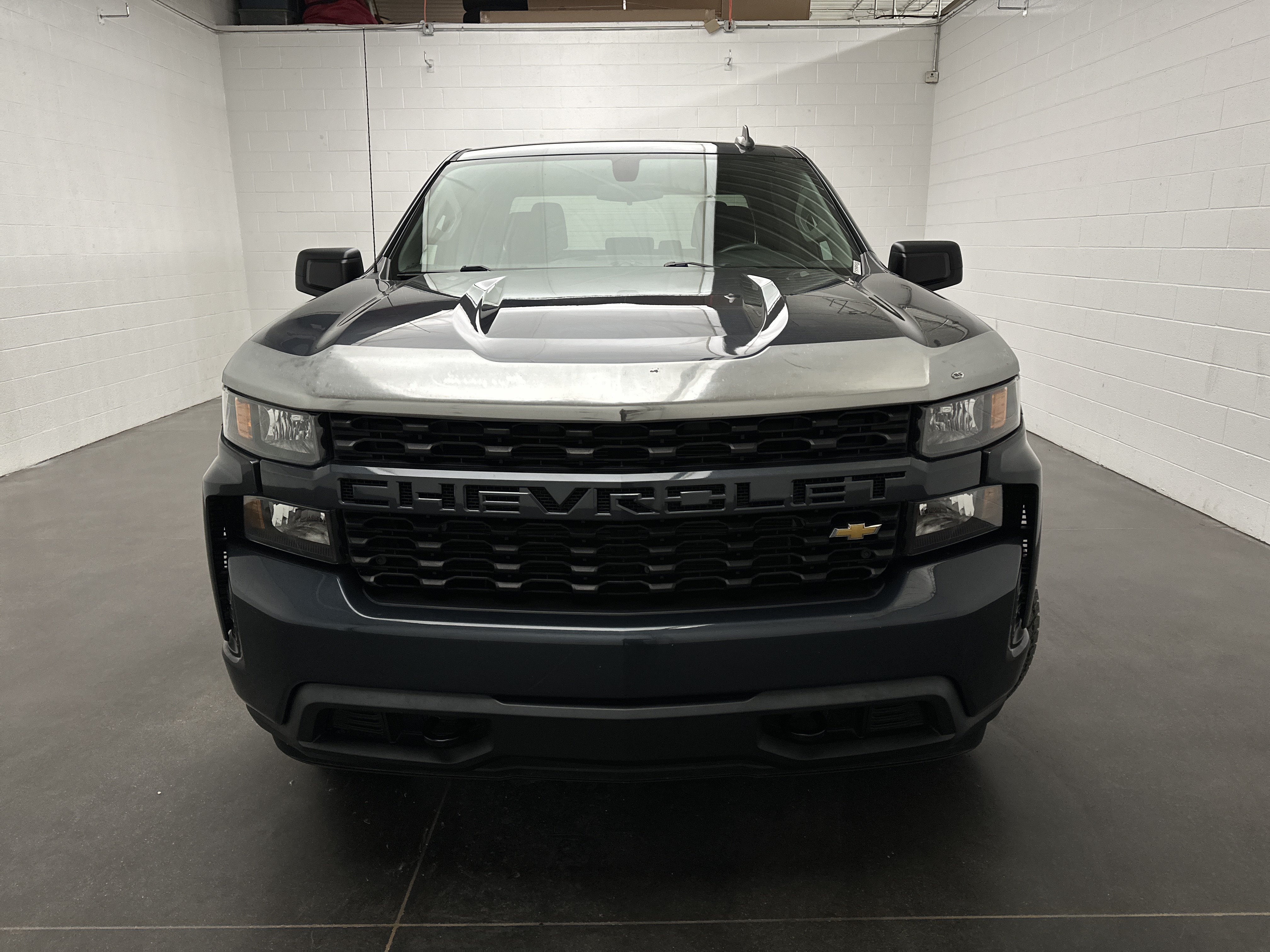Used 2021 Chevrolet Silverado 1500 Custom AWD/4WD image 3