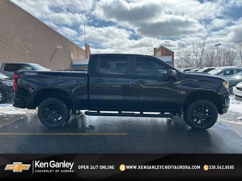 Used 2024 Chevrolet Silverado 1500 LT Trail Boss w/ Convenience Package II image 1