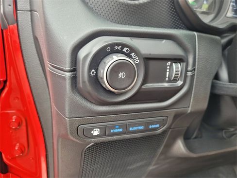 Used 2024 Jeep Wrangler Unlimited Rubicon 4xe image 25