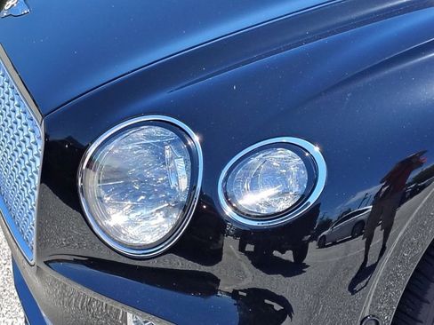 Used 2021 Bentley Continental GT AWD/4WD image 16