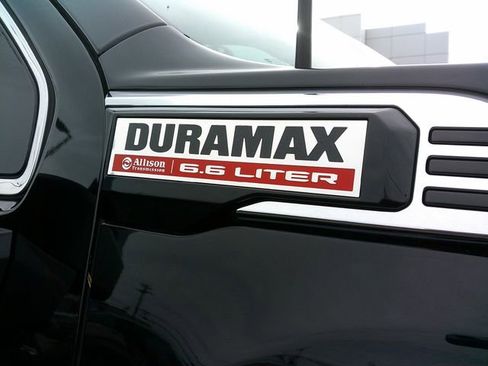 Used 2024 GMC Sierra 3500 Denali w/ Denali Reserve Package image 11