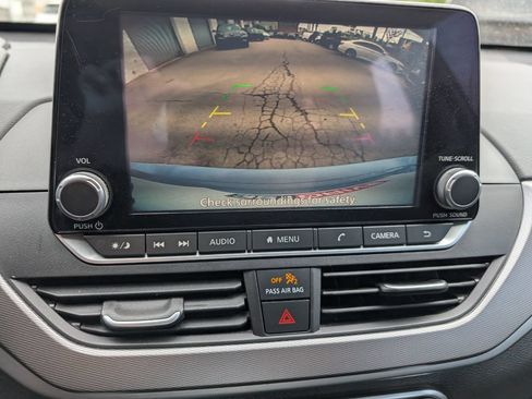 Used 2024 Nissan Altima 2.5 SR FWD image 23