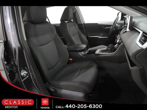 Certified 2025 Toyota RAV4 XLE FWD image 17