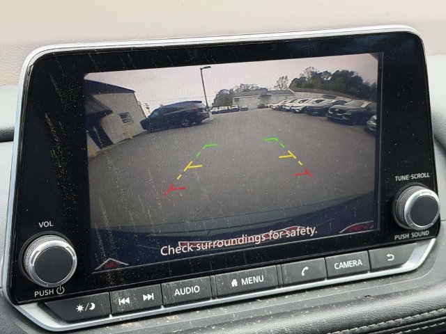 Used 2023 Nissan Rogue SV FWD image 20