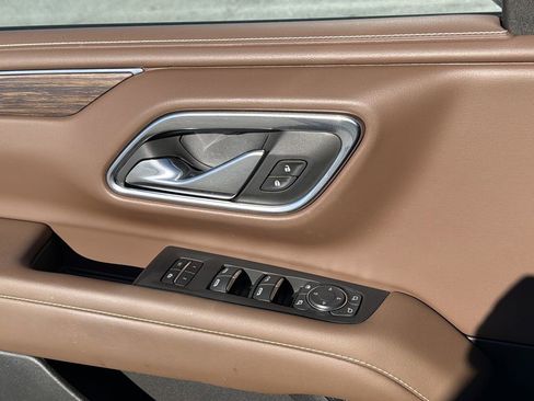 Used 2024 Chevrolet Tahoe High Country w/ Premium Package image 15