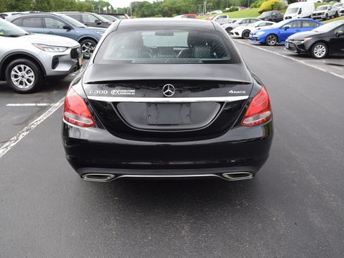 Used 2018 Mercedes-Benz C 300 4MATIC Sedan image 5