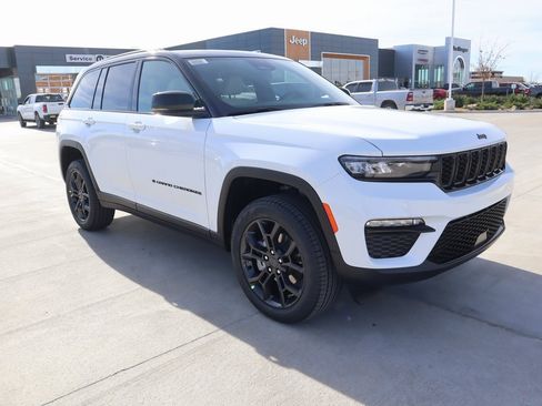 New 2025 Jeep Grand Cherokee Limited image 1