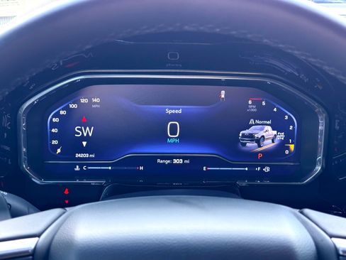 Used 2024 Chevrolet Silverado 1500 ZR2 w/ Technology Package image 28