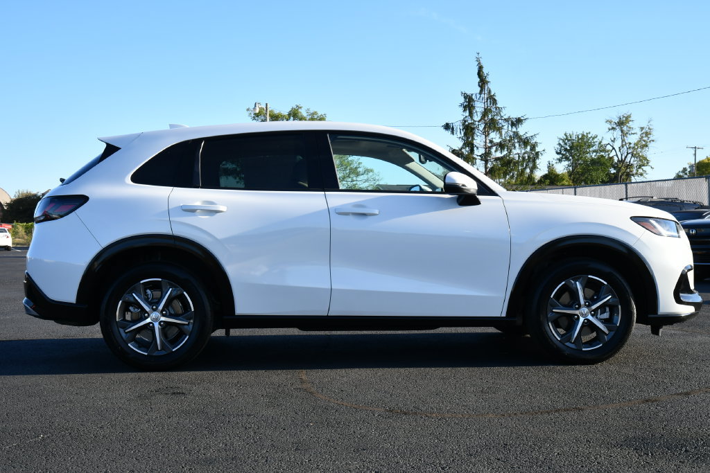 Used 2025 Honda HR-V EX-L image 8