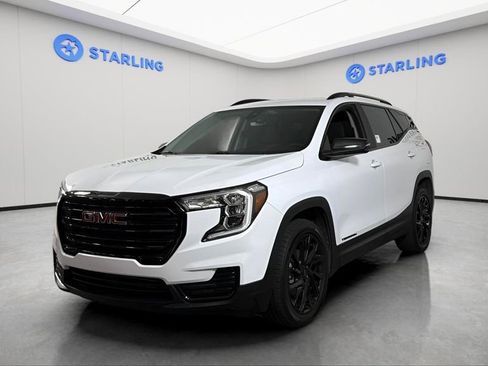 Used 2023 GMC Terrain SLE w/ Elevation Edition FWD image 16