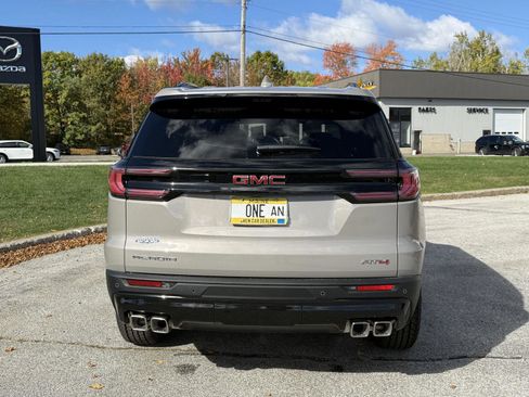 New 2026 GMC Acadia AT4 w/ Super Cruise Package AWD/4WD image 10