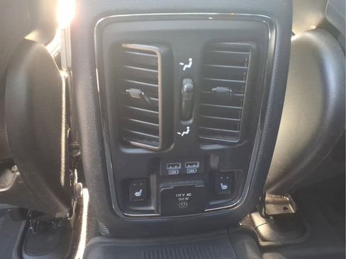 Used 2020 Jeep Grand Cherokee Trailhawk w/ Trailhawk Luxury Group AWD/4WD image 14
