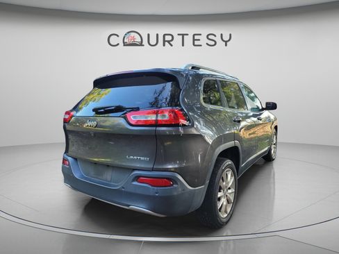 Used 2015 Jeep Cherokee Limited w/ Luxury Group FWD image 17