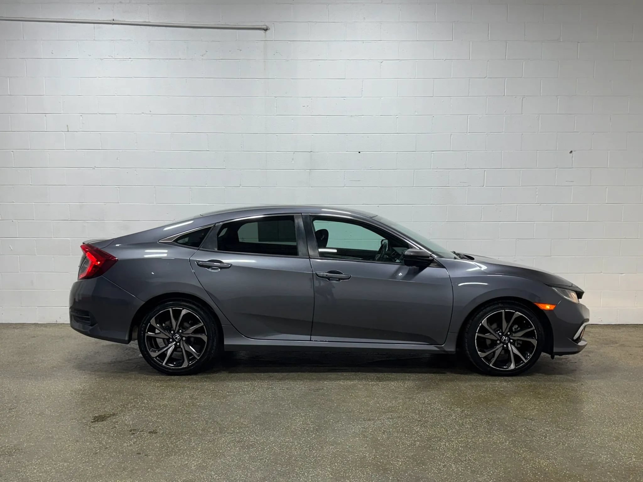 Used 2020 Honda Civic Sport image 2