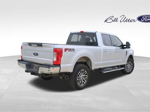Used 2019 Ford F250 Lariat w/ Lariat Value Package image 5