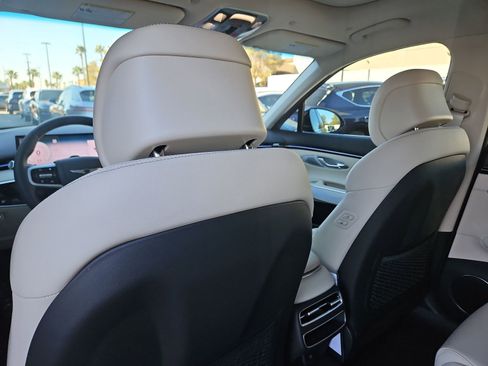 New 2026 Genesis GV70 2.5T Advanced AWD/4WD image 16