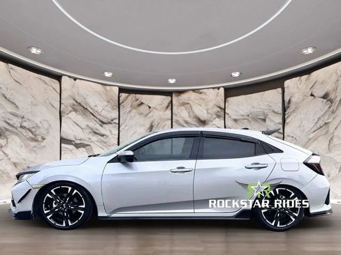 Used 2018 Honda Civic Sport image 19
