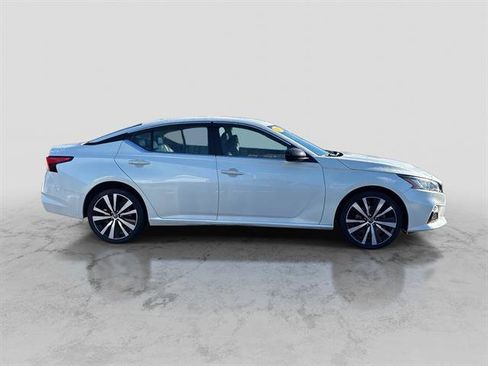 Used 2019 Nissan Altima 2.5 SR image 8
