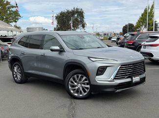 Used 2025 Buick Enclave Preferred AWD/4WD video 2