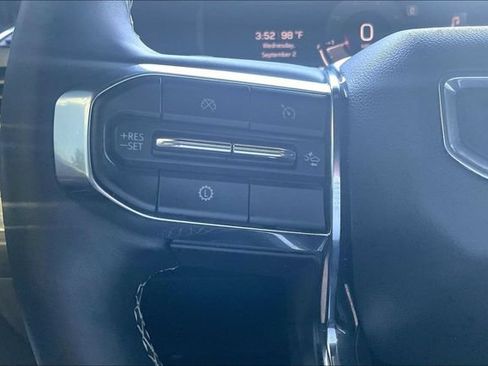 Used 2025 GMC Acadia Denali w/ LPO, Floor Liner Package AWD/4WD image 11