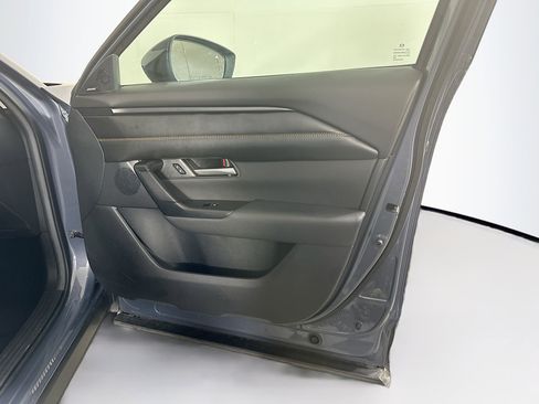 Used 2025 MAZDA CX-50 AWD 2.5 Hybrid w/ Premium Pkg image 33