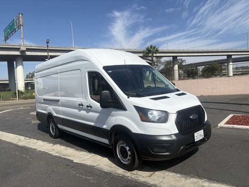 Used 2025 Ford Transit 250 148 High Roof Extended w/ Load Area Protection Package RWD image 31
