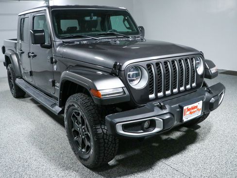 Used 2022 Jeep Gladiator Overland w/ Popular Equipment Package AWD/4WD image 5