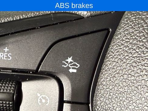 Used 2023 Chevrolet TrailBlazer LT AWD/4WD image 21
