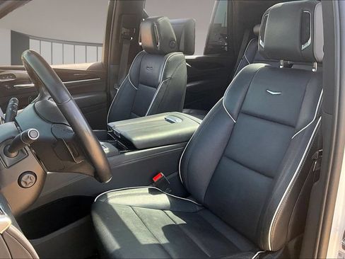 Used 2023 Cadillac Escalade Sport w/ LPO, ONYX Package RWD image 26