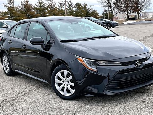 Used 2023 Toyota Corolla LE image 37
