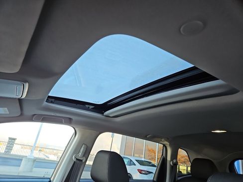 Used 2024 Honda CR-V EX image 13