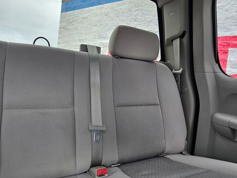 Used 2013 Chevrolet Silverado 1500 LT image 25