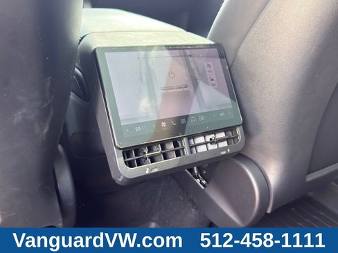 Used 2025 Tesla Model Y Long Range RWD image 29