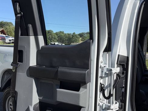 Used 2024 Ford F250 XL w/ FX4 Off-Road Package AWD/4WD image 32