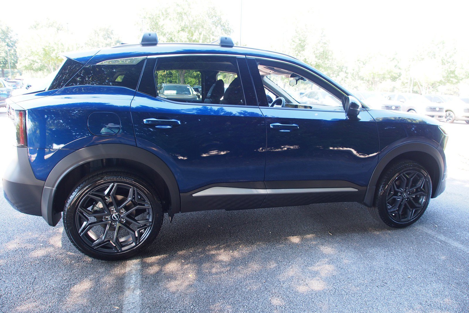 Used 2026 Nissan Kicks SR FWD image 8