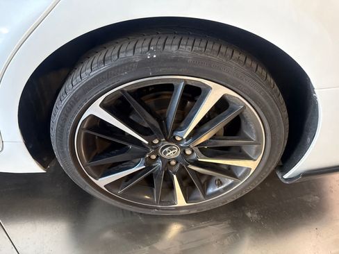 Used 2018 Toyota Camry XSE w/ Driver Assist Package FWD image 10