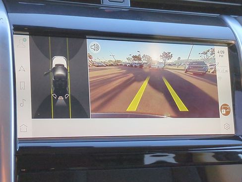 Certified 2022 Land Rover Discovery Sport S image 17