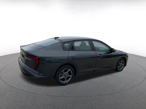 Used 2025 Kia K4 LXS image 15