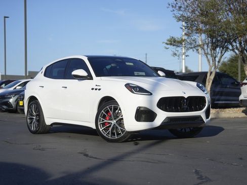 Used 2023 Maserati Grecale Modena image 2