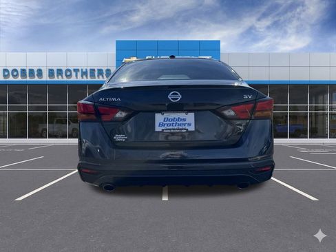 Used 2022 Nissan Altima 2.5 SV w/ SV Premium Package image 6