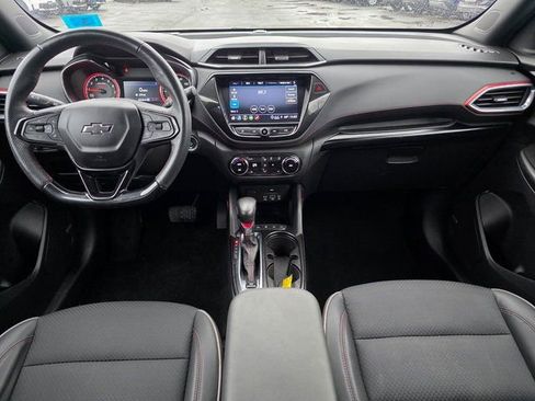 Used 2022 Chevrolet TrailBlazer RS w/ Technology Package image 21