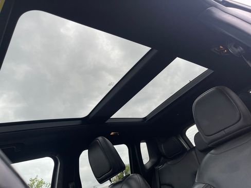 Used 2020 Jeep Renegade Altitude AWD/4WD image 18