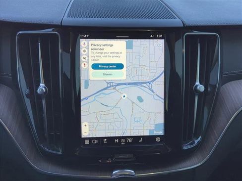 Used 2023 Volvo XC60 T8 Ultimate image 9