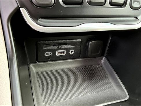Used 2018 GMC Terrain Denali w/ Comfort Package AWD/4WD image 18