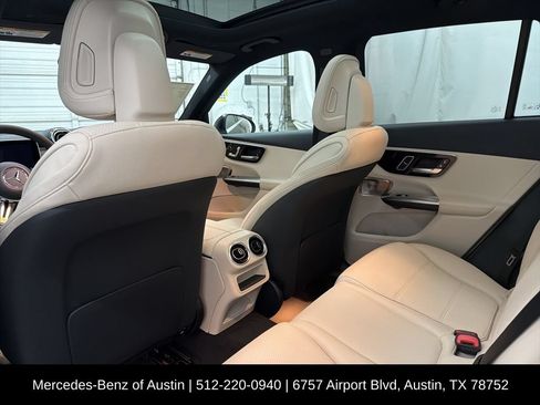 Used 2026 Mercedes-Benz GLC 300 image 19