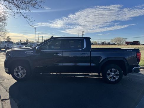 Used 2022 GMC Sierra 1500 SLT image 5