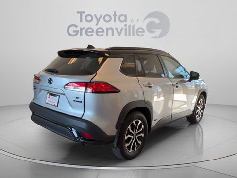 Used 2024 Toyota Corolla Cross AWD Hybrid w/ Moonroof Package image 6